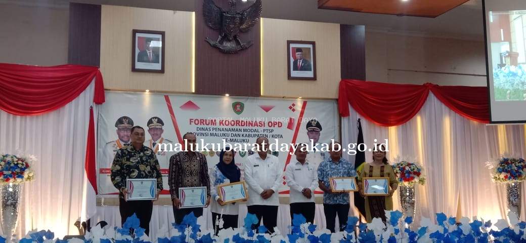 MBD RAIH PENGHARGAAN INVESTASI TERTINGGI SE-MALUKU TAHUN 2022 