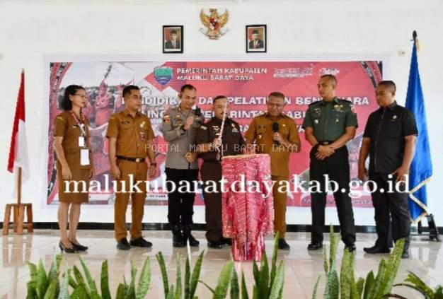WAKIL BUPATI RESMI BUKA DIKLAT BENDAHARA LINGKUP KABUPATEN MBD